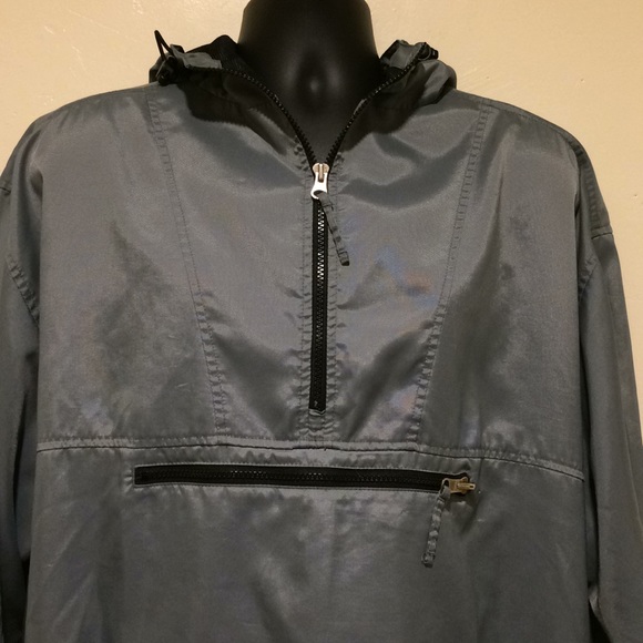 CHAMPS LRG NYLON HOODED WINDBREAKER - Picture 3 of 8